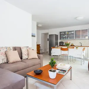 https://nice-and-spacious-apartment-in-the-heart-of-gallura.in-sardinia.net